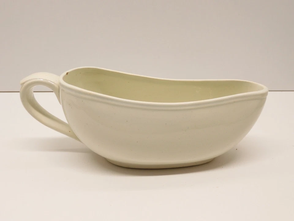 -ANCIEN BOURDALOUE CERAMIQUE BLANCHE XIXe POT de CHAMBRE FEMININ ovale à MAIN - Photo 2/4