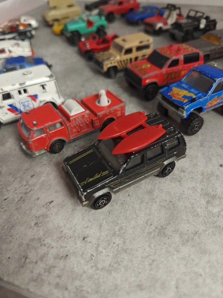 Majorette Diecast Vintage Car Lot of 23 Vehicles Cars Trucks Limo etc - Image 2 of 4