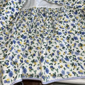 Laura Ashley Primrose Polyanthus Bedskirt King Blue Green 14” Drop Split Corners