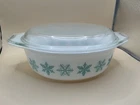 Vintage Pyrex Casserole Dish Snowflake 1 1/2 Qt #043 Turquoise with lid READ!