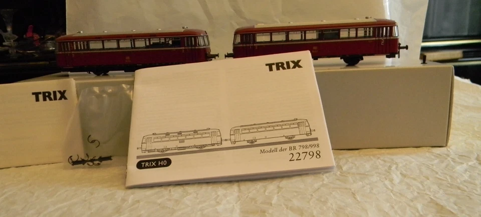 TRIX 22798 HO Autobus ferroviaire avec voiture Pilote. Neuf - Photo 2/4