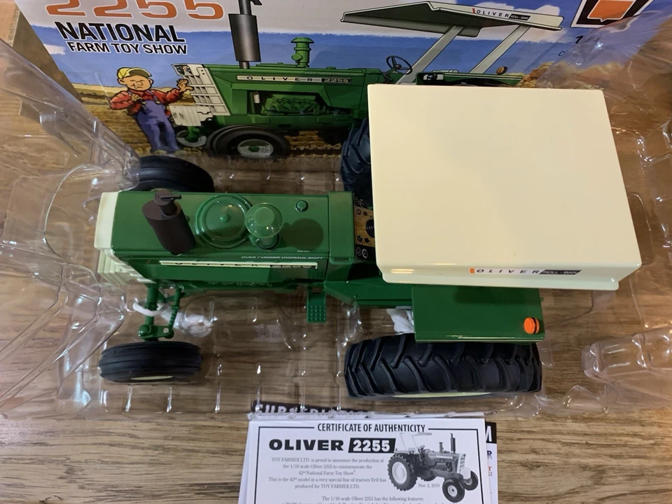 Ertl Oliver 2255 w/ ROPS, National Farm Toy Show Edition 1/16 Scale Diecast - Image 3 of 4