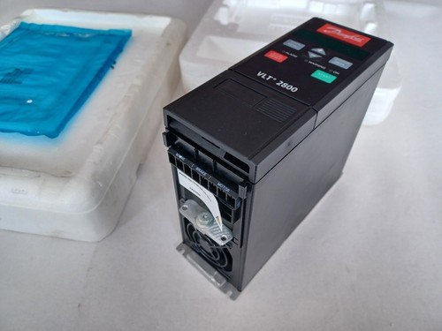 Convertidor de frecuencia Danfoss Automation Drive VLT2815PS2B20SBR1 / 131Z9199 nuevo - Imagen 10 de 10