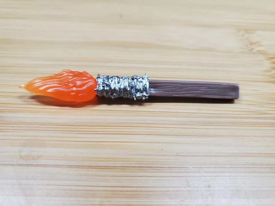 RC 1/10 Scale Toy Plastic 2x4 Flaming Torch Rock Crawler Truck Mini Accessories - Image 2 of 3