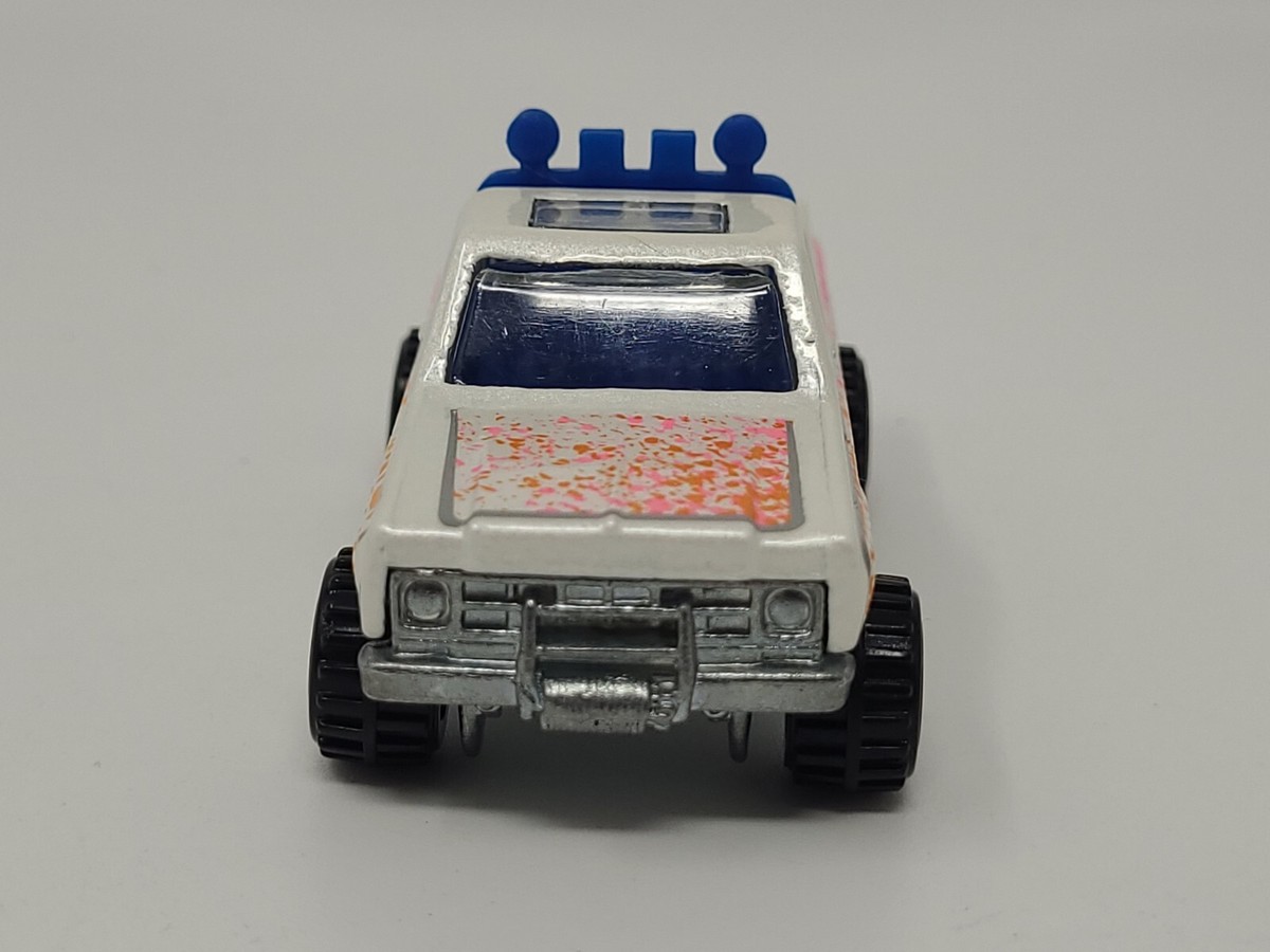 1977 Hot Wheels Pearl White Bywayman Chevy 4x4 Pickup Truck