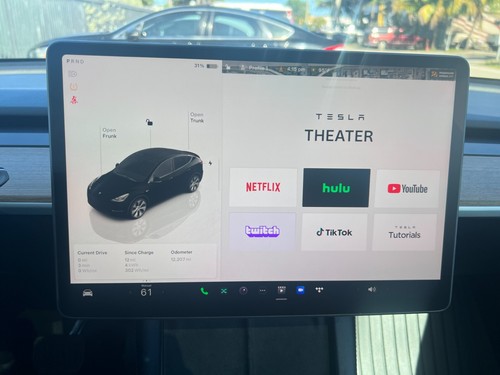 2023 Tesla Model Y - Picture 28 of 31