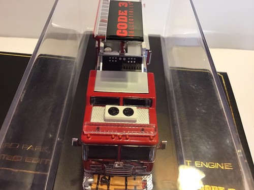 12907 Code 3 Bedford Pk, Illinois, Pierce Dash Trk 711 Limited Edition In Box - Picture 5 of 10
