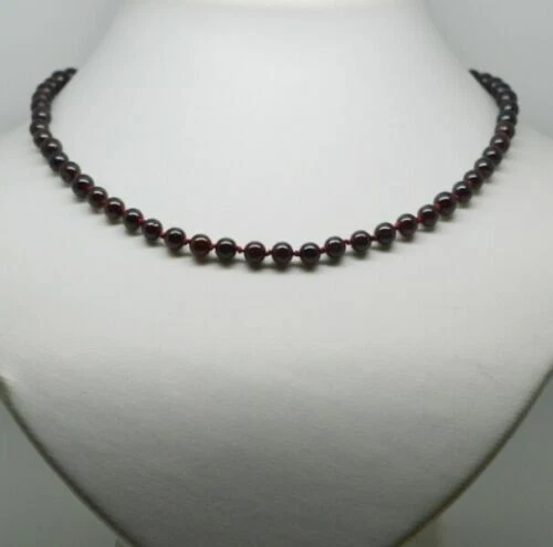 Collane e pendagli di lusso perle rosse