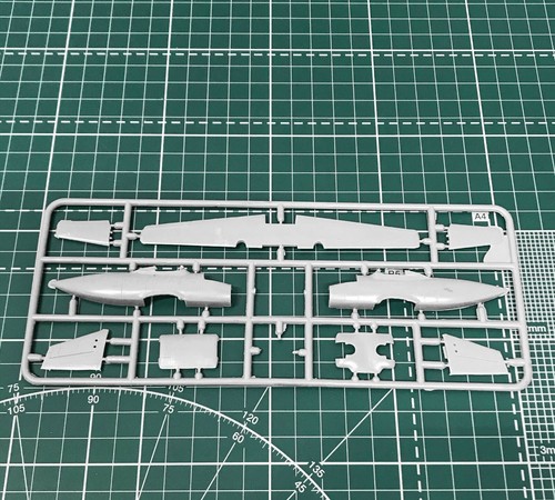 Kit de avión modelo plástico Amodel 1467-02 escala 1:144 Let L-410MA/MU Turbolet - Imagen 4 de 24