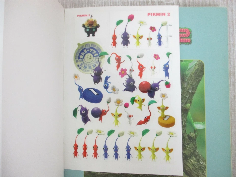 PIKMIN 2 Nintendo Official Guide w/Sticker Gamecube Book 2004 Japan SG48 - Image 3 of 4