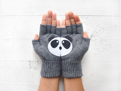 TALKINGLOVES Handmade WomenS Kids Steel Grey Fingerless GLOVES PANDA