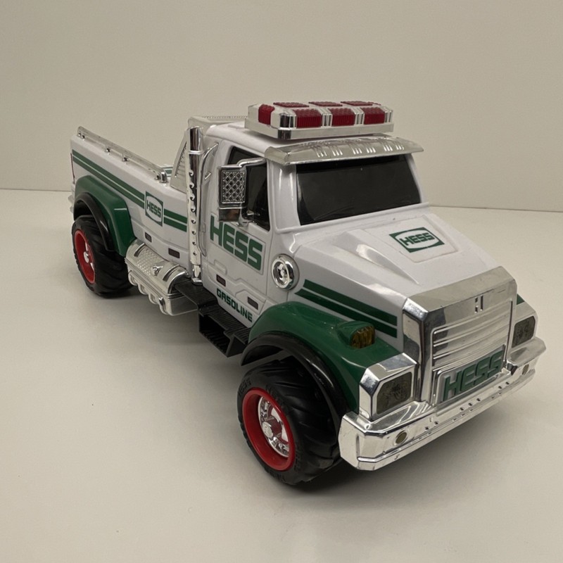 Hess 2011 Toy Truck Collectible Gas & Oil White Green Red Chrome Original