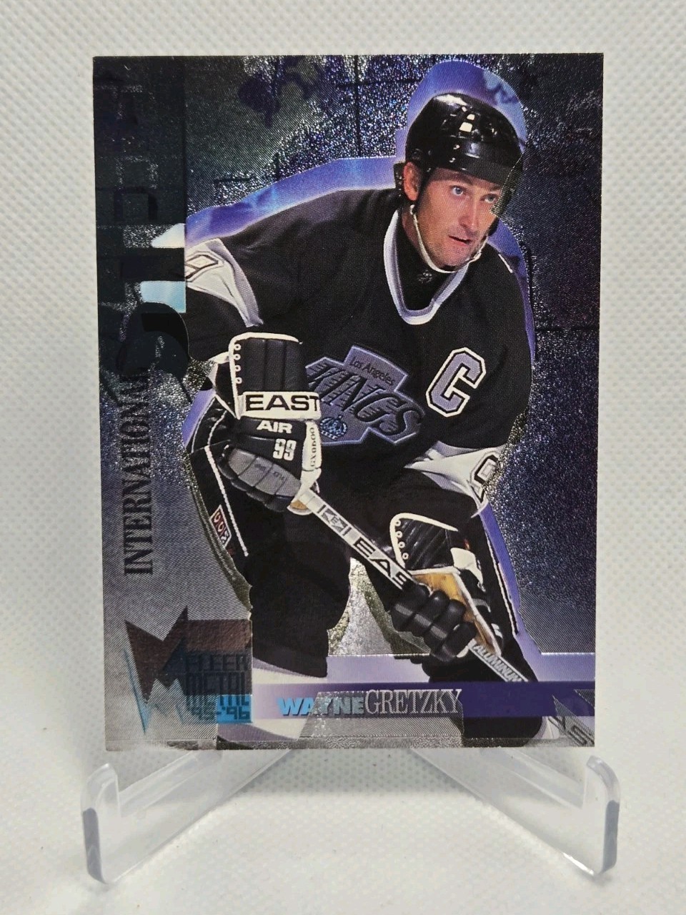 Wayne Gretzky 1995-96 Fleer Metal International Steel Insert #5 of 24 Kings