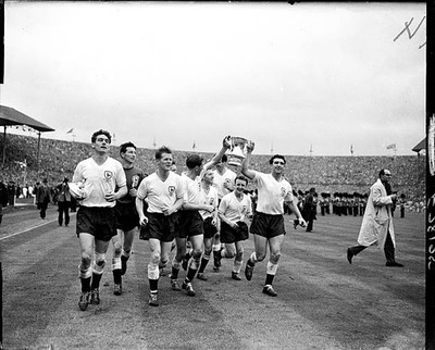 Tottenham Hotspur players parade FA Cup around Wembley after their- Old Photo