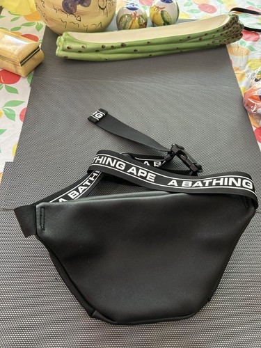 BATHING APE fanny pack waist crossbody pouch pre-owned but perfect - Picture 4 of 4