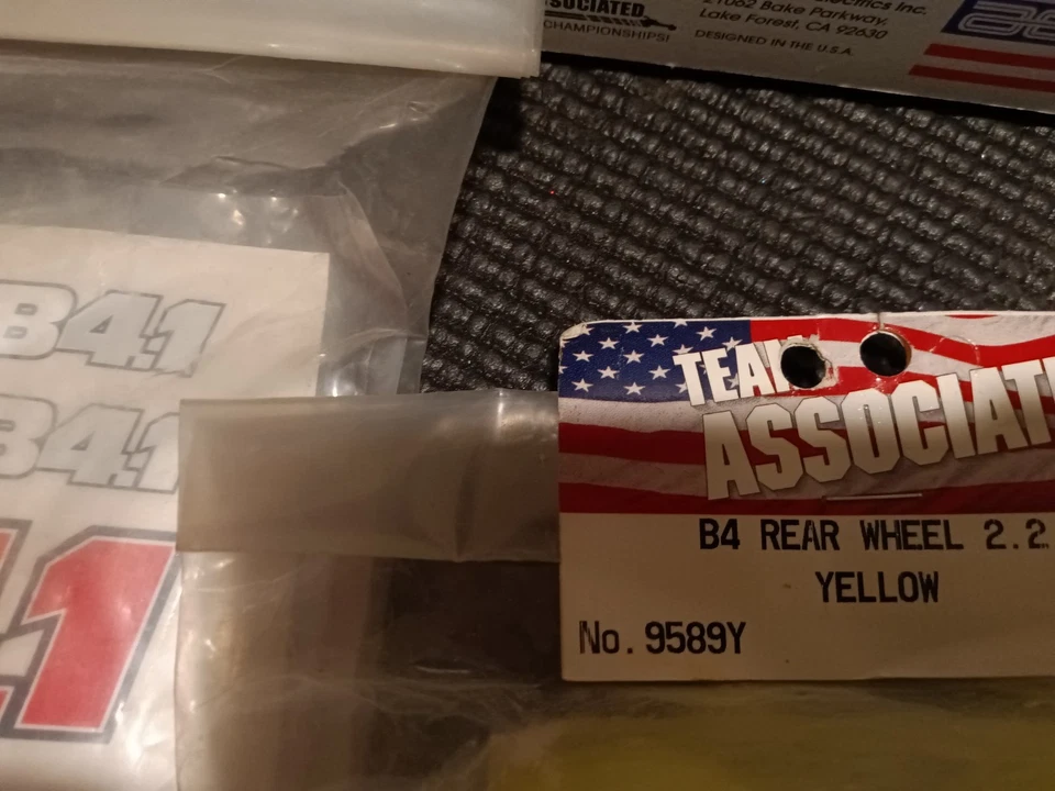 Team Associated RC10B4.1 - Imagem 3 de 4