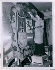 1940 Photo Mrs Buell Mullen Lake Forest I.L Paints Stainless Steel Mural Art 7X9