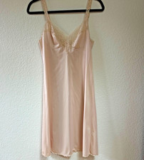 Vintage Vassarette Beige Lace Trim Full Slip Size 34 Length 38" Nylon