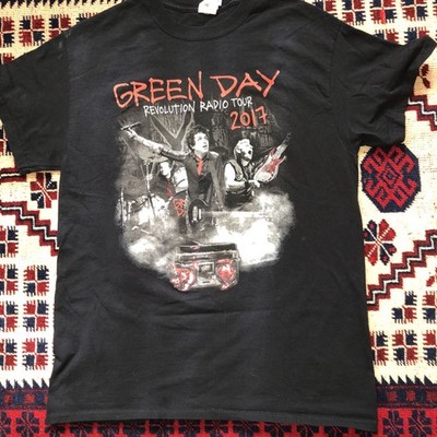 Green Day Shirt Size Medium AdultRevolution Radio Tour 2017 Music Concert Black