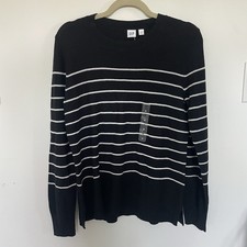 NWT Gap Woman Medium Sweater Black White Relaxed Stripped Cropped Preppy Academy