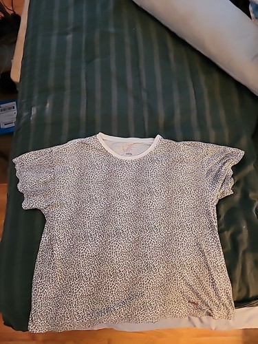 L Hanes/Supreme Leopard Print Tee - Picture 2 of 5