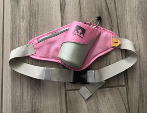 nathan triangle waist pack