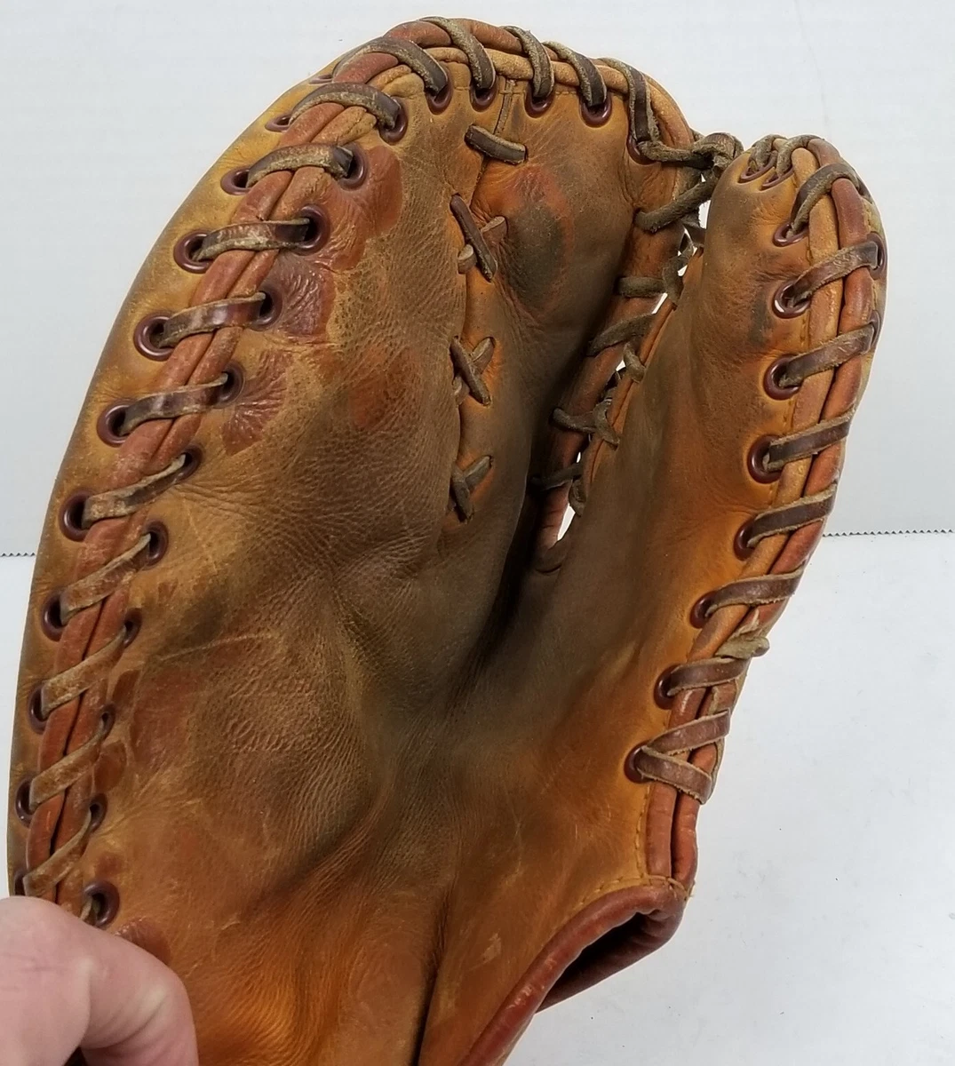 Nokona first base best sale mitt