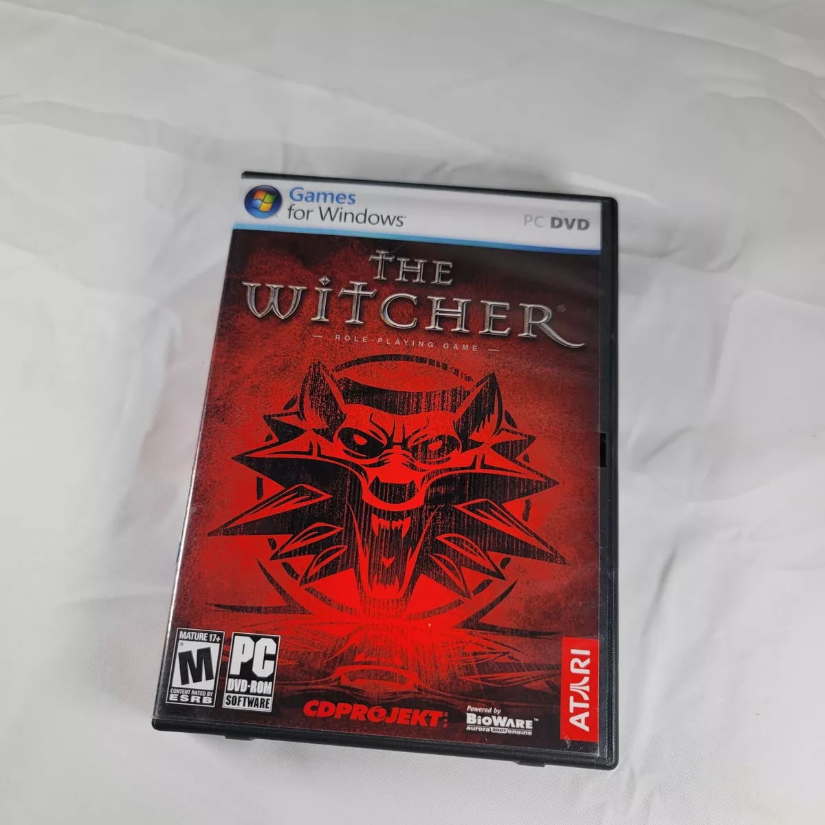 For 2007 The Witcher 1 looks amazing. And i think this game is