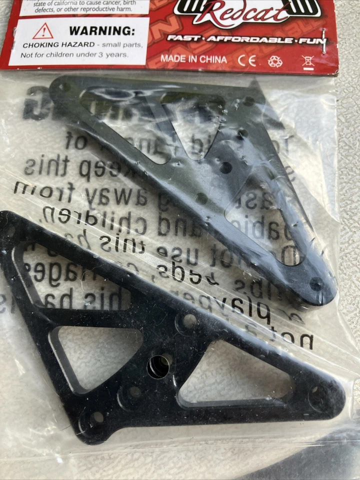 Redcat Dukono 701003 Front Upper Arm Holder & 701004 Wheelie Wheel Mount - Image 4 of 4