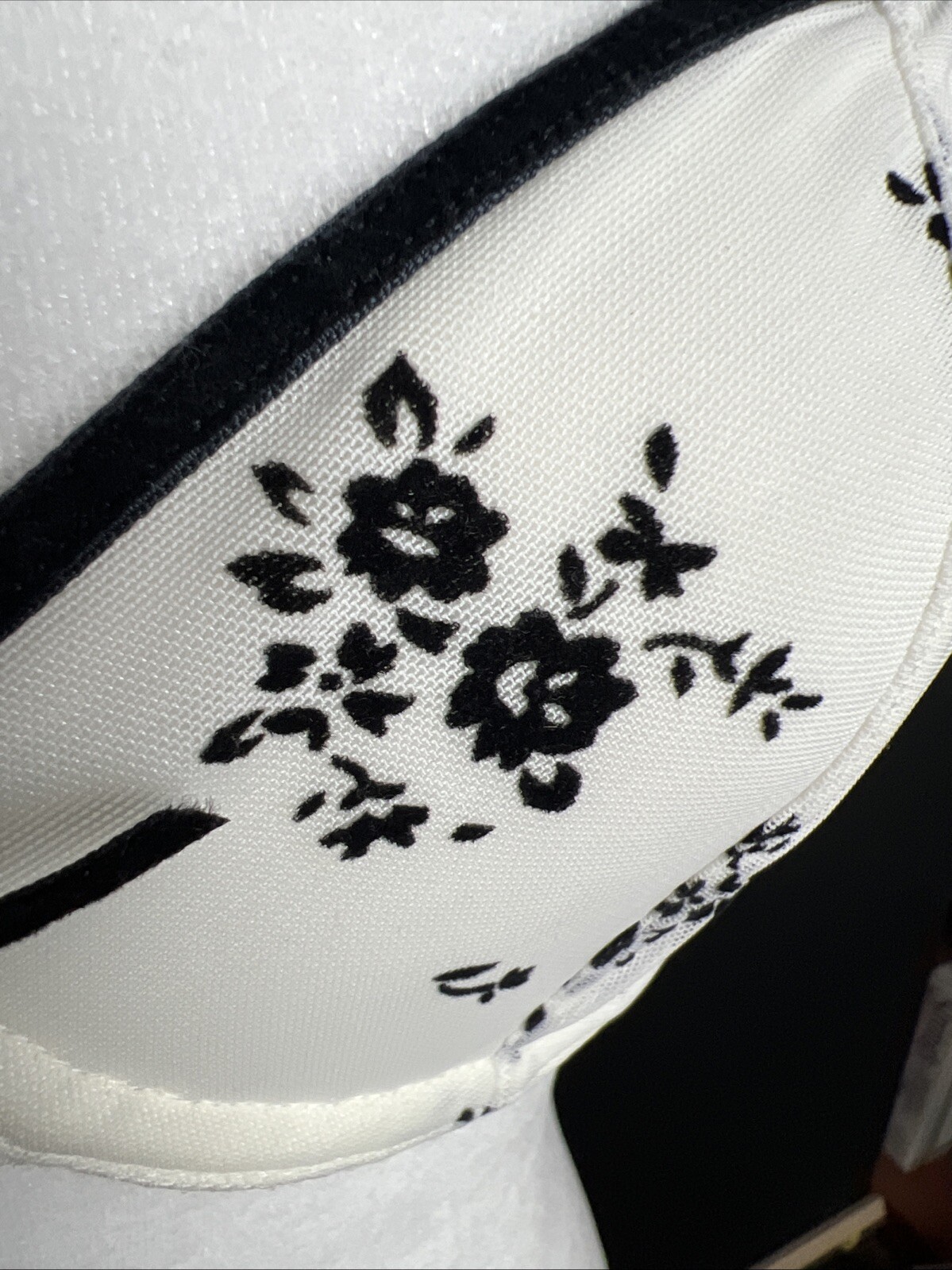 Picture 2 of 4
