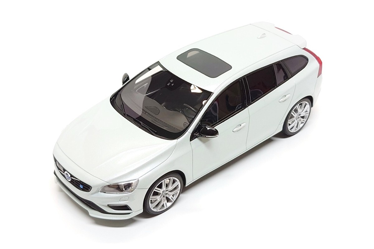 VOLVO V60 ホワイト ミニカー 18/1 41RrNyDqP6L._UF894,1000_QL80_.jpg