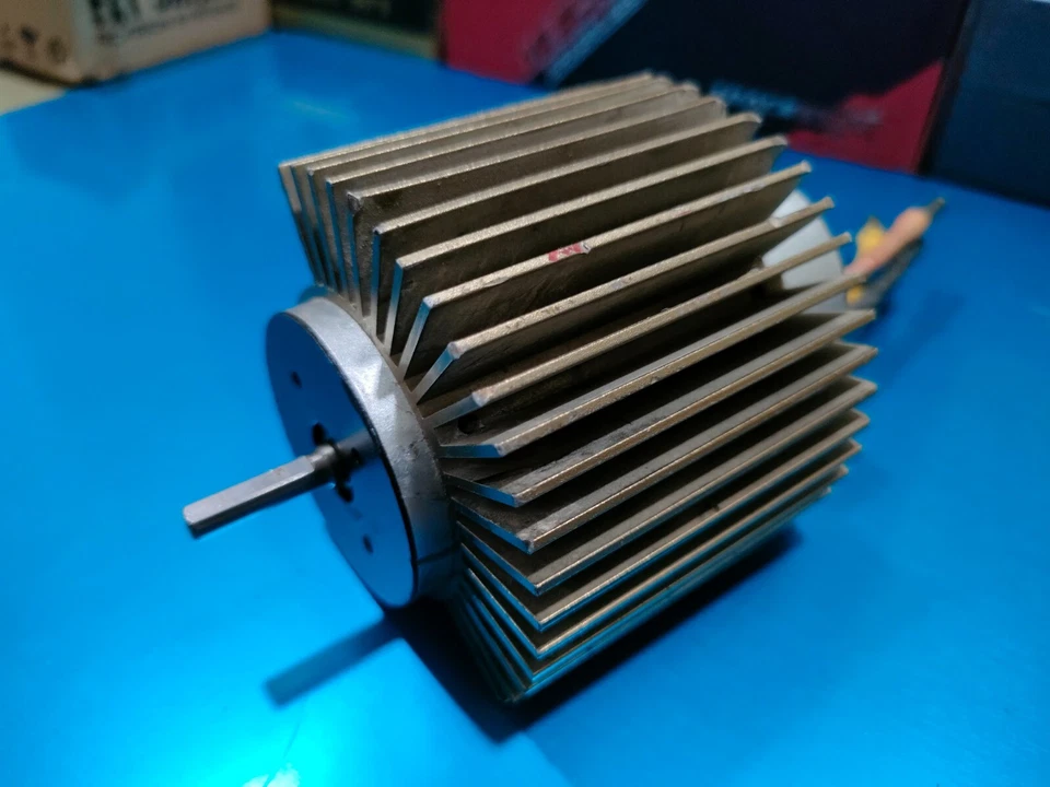 Motor sin escobillas MM - 27BL 980KV para Maverick HPi escala 1:5 Foto 2 de 3