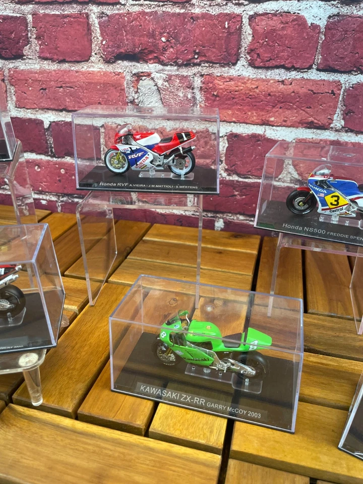 NEW Pre-Owned Lot of 7 Die-Cast MOTORCYCLE MODELS 6 HONDA & 1 KAWASAKI 1/24 Nice - Image 4 of 4