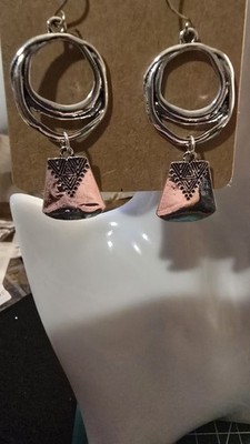 10 pairs of Women's Fashion earrings with rubber backs, brand new