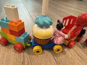 LEGO DUPLO: Mickey Mouse & Minnie Mouse Birthday Parade (10597) Disney
