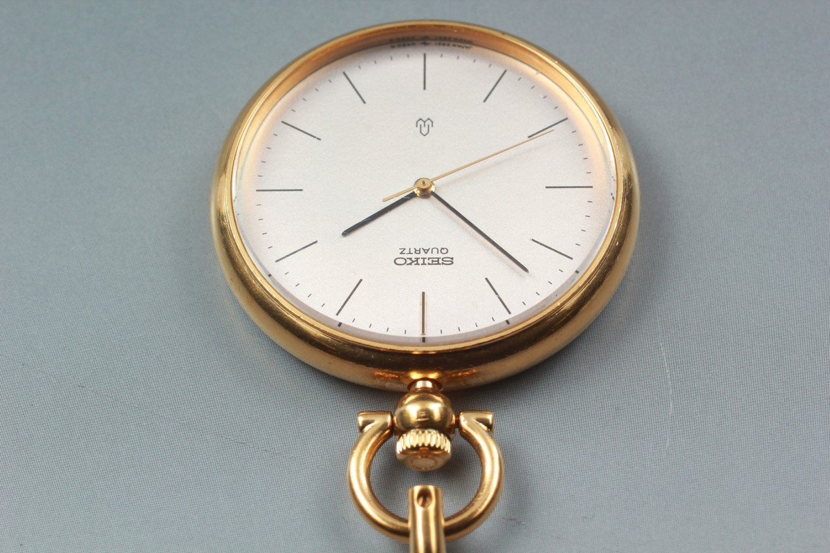 Vintage 1980 N MINT Seiko Pocket Watch 2621-0120 Gold Round Quartz