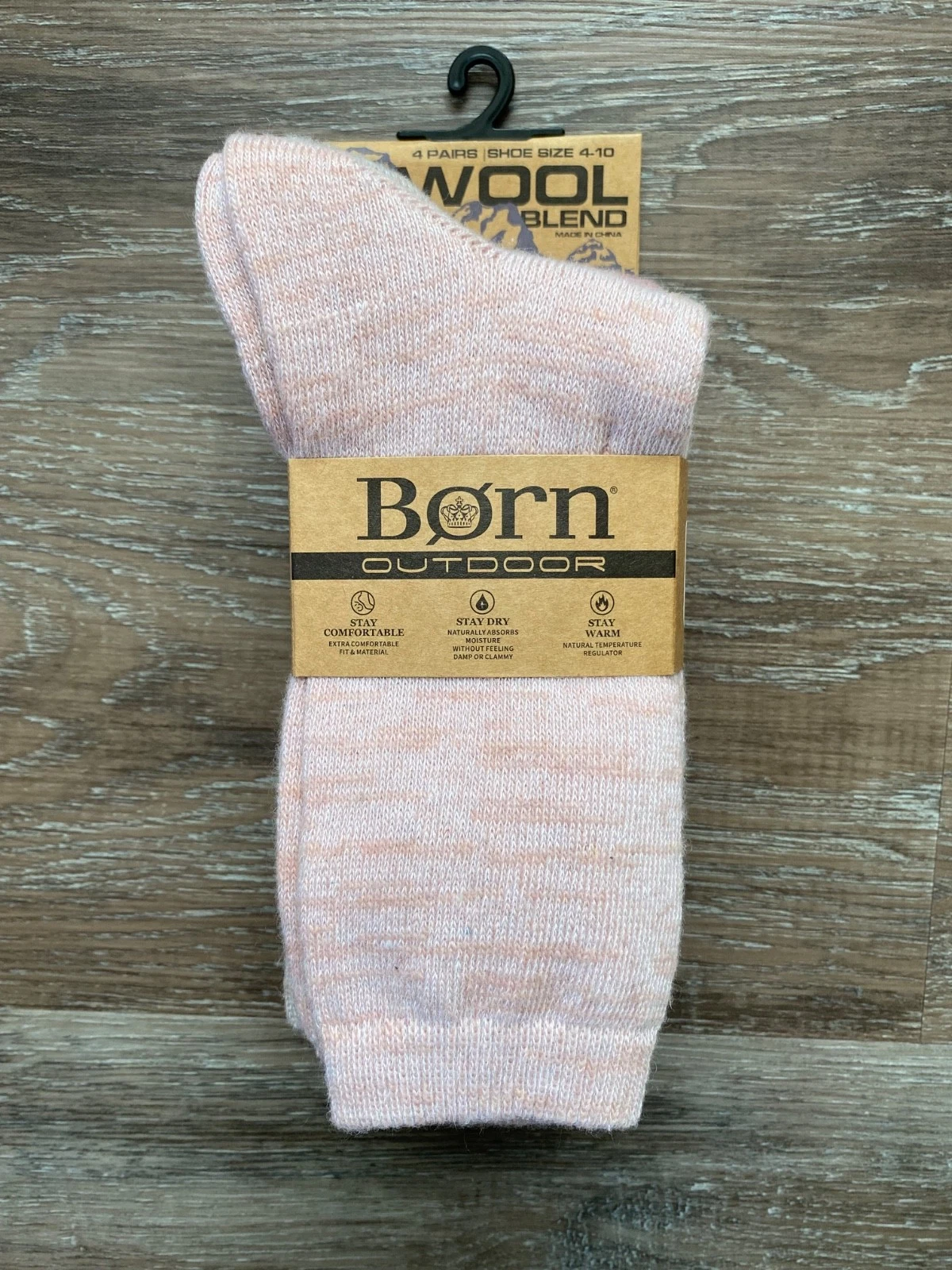 BORN~NEW~Wool Blend Outdoor Crew Socks~4 Pair~Size 4-10~Moisture Wicking~NWT