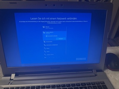 Lenovo Z51-80 15,6'' Intel Core i3-5005 0GHz SSD 8GB RAM *gebraucht* top Zustand