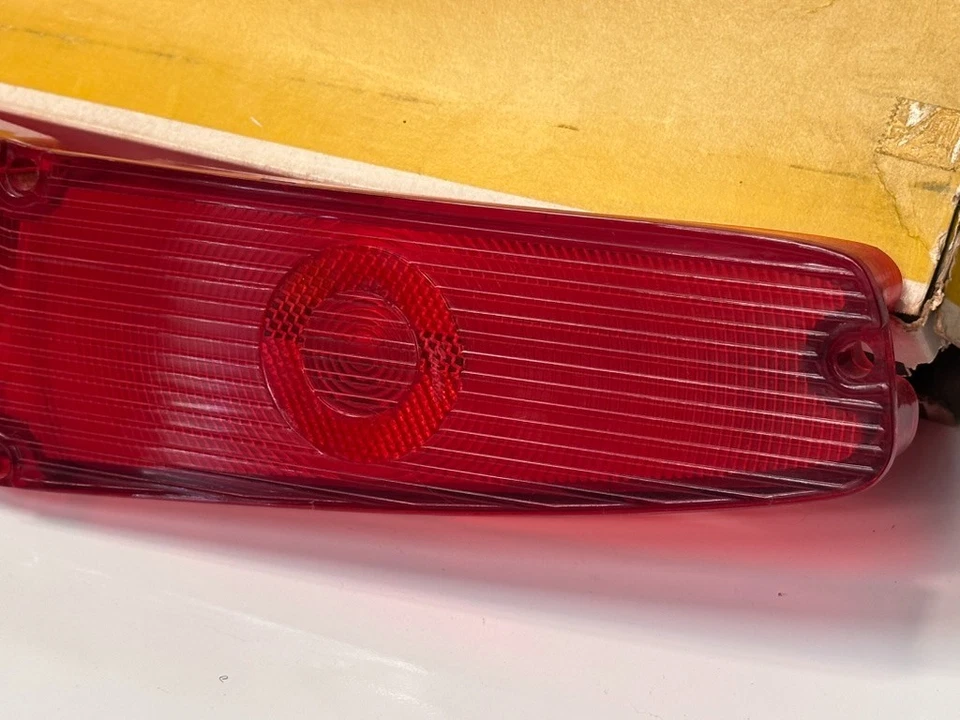 Pontiac Catalina Star Chief 1964 lente de luz trasera original GM 5955162 Foto 2 de 4