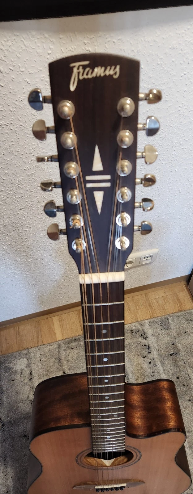 Picture 4 of 5