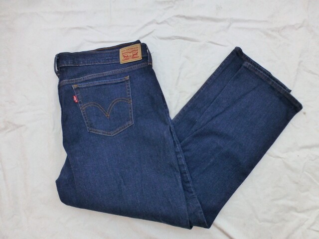 WOMENS LEVIS 414 RELAXED STRAIGHT JEANS SIZE 34x29 #5257