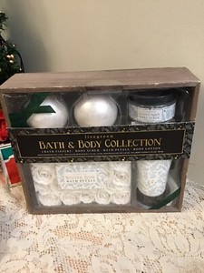 Livegreen Bath & Body Collection Gift Set w Bath Petals, scrub, lotion & Fizzers