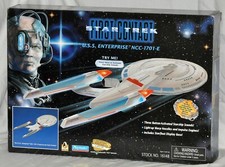 Vintage Star Trek First Contact USS Enterprise NCC-1701E Playmates 16148 1996