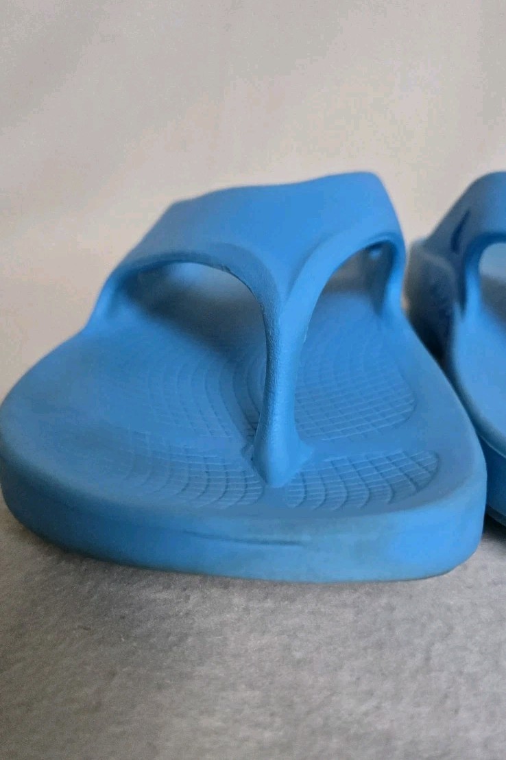 Oofos Original Sandal Blue Recovery Shoe Comfort Thong Flip 