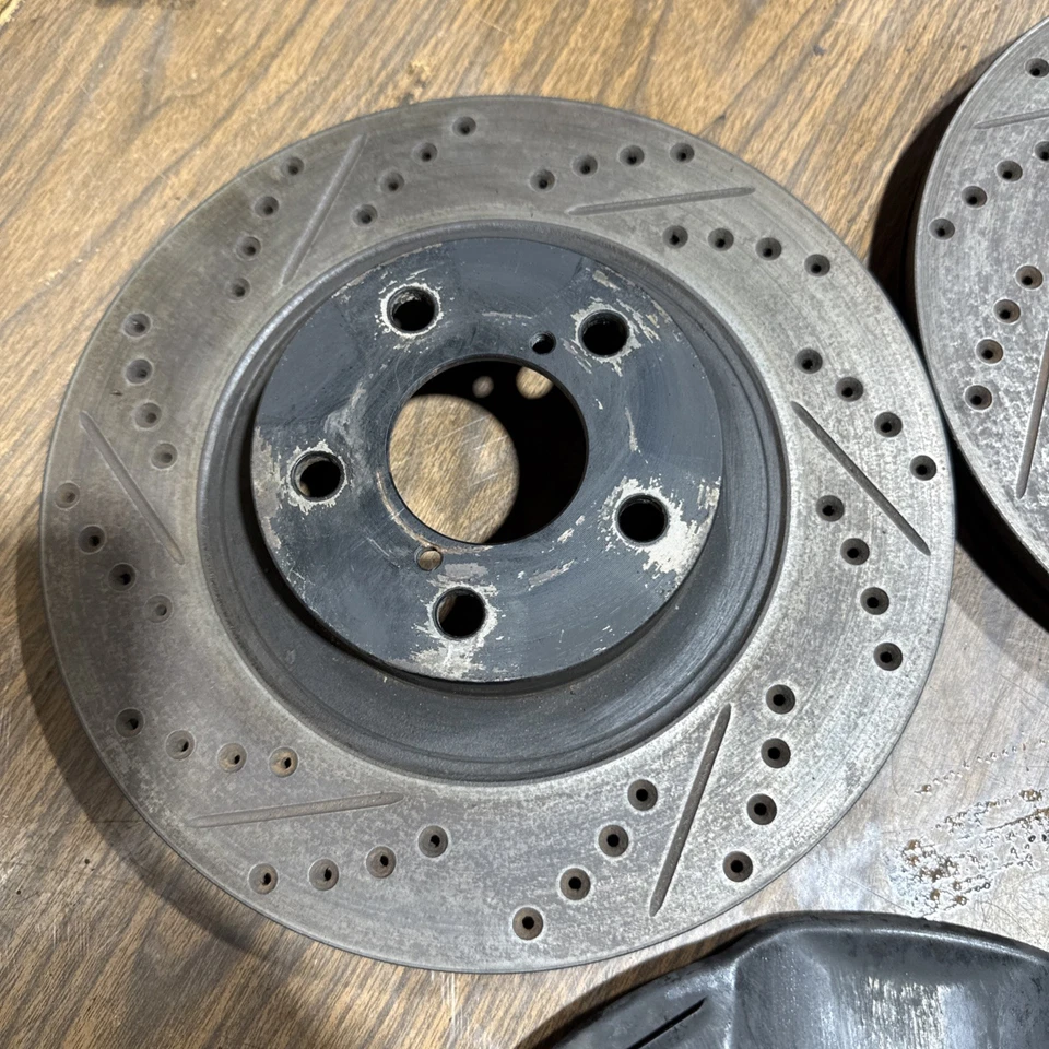 13-20 Subaru BRZ Scion FRS Toyota 86 GT ROTORES PERFORADOS Y RANURADOS ROTOR Foto 2 de 4