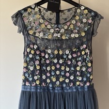 Langes Kleid, Gr. 40 aufwändige Paillettenst...