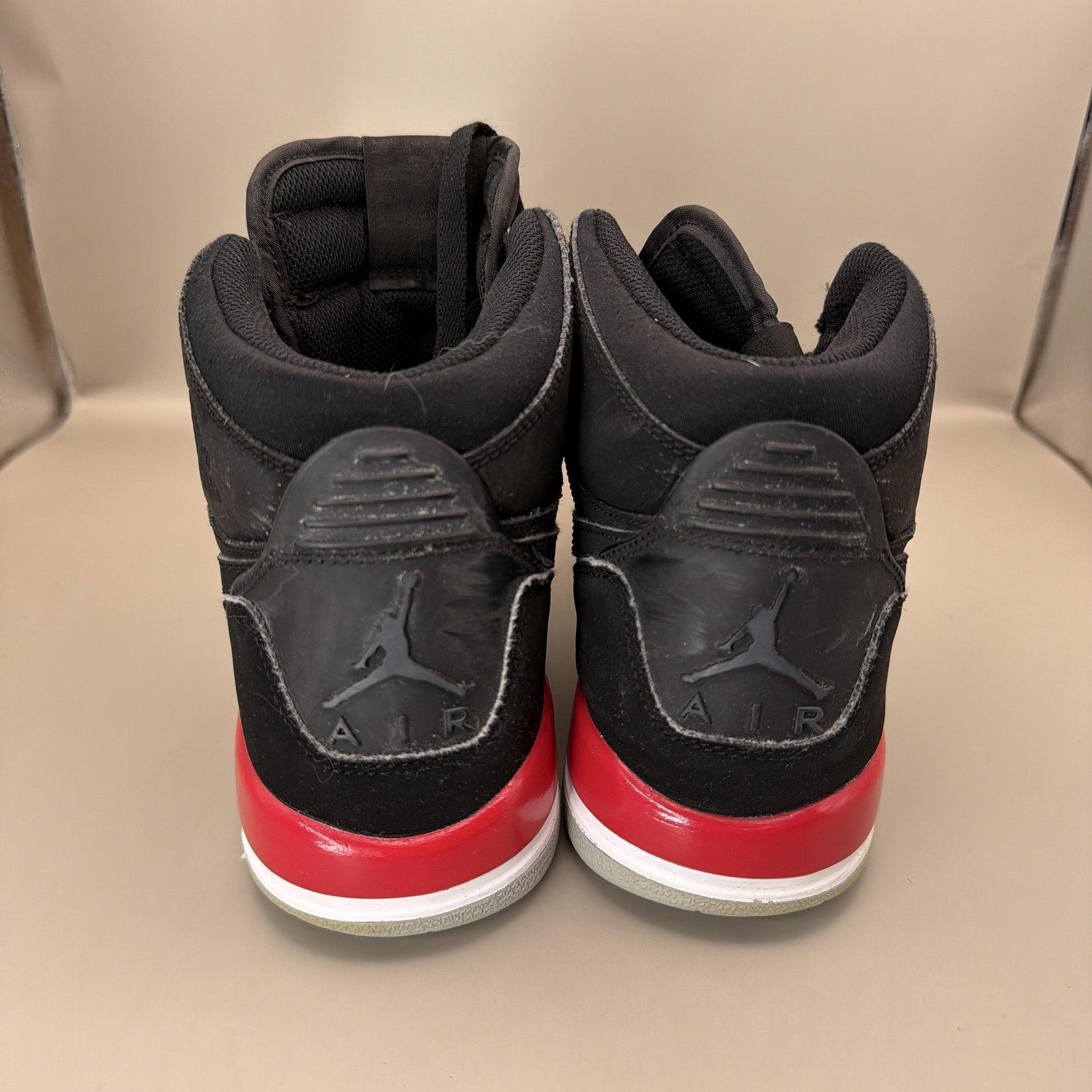 Nike Jordan Legacy 312 Shoes Youth Size 7Y Black Red Basketball AT4040-060 thumbnail 5