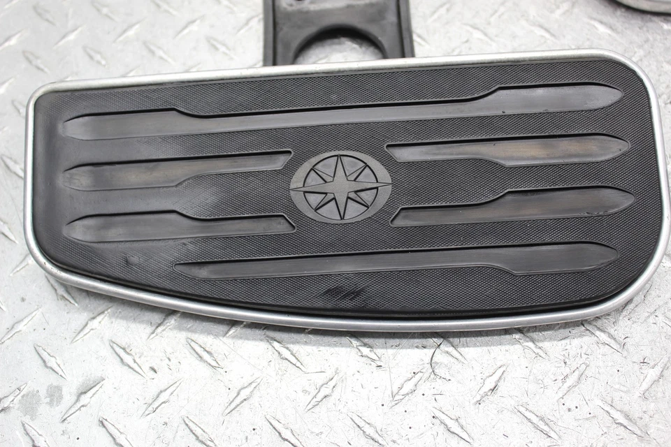 Yamaha Road Star XV1600A 1999 estriberas de conductor Foto 2 de 4