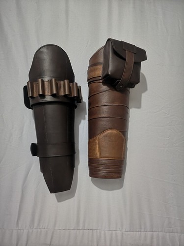 The Mandalorian Leather Leg Armour,Handcrafted Leather Hostler, Cosplay Costume - Picture 13 of 22