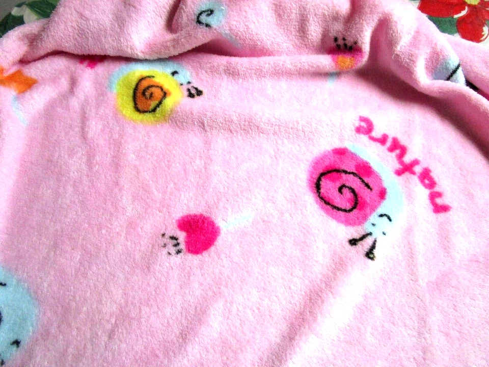 Cobertor de bebê HW Carter & Sons macio Little Nature bebê pelúcia borda rosa com faixas novo - Imagem 2 de 4